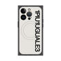 プレミアムスクエアケース with MagSafe［ 1PIU1UGUALE3 - ロゴ vertical - ホワイト ］