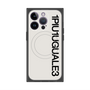 プレミアムスクエアケース with MagSafe［ 1PIU1UGUALE3 - ロゴ vertical - ホワイト ］