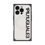 プレミアムスクエアケース with MagSafe［ 1PIU1UGUALE3 - ロゴ vertical - ホワイト ］